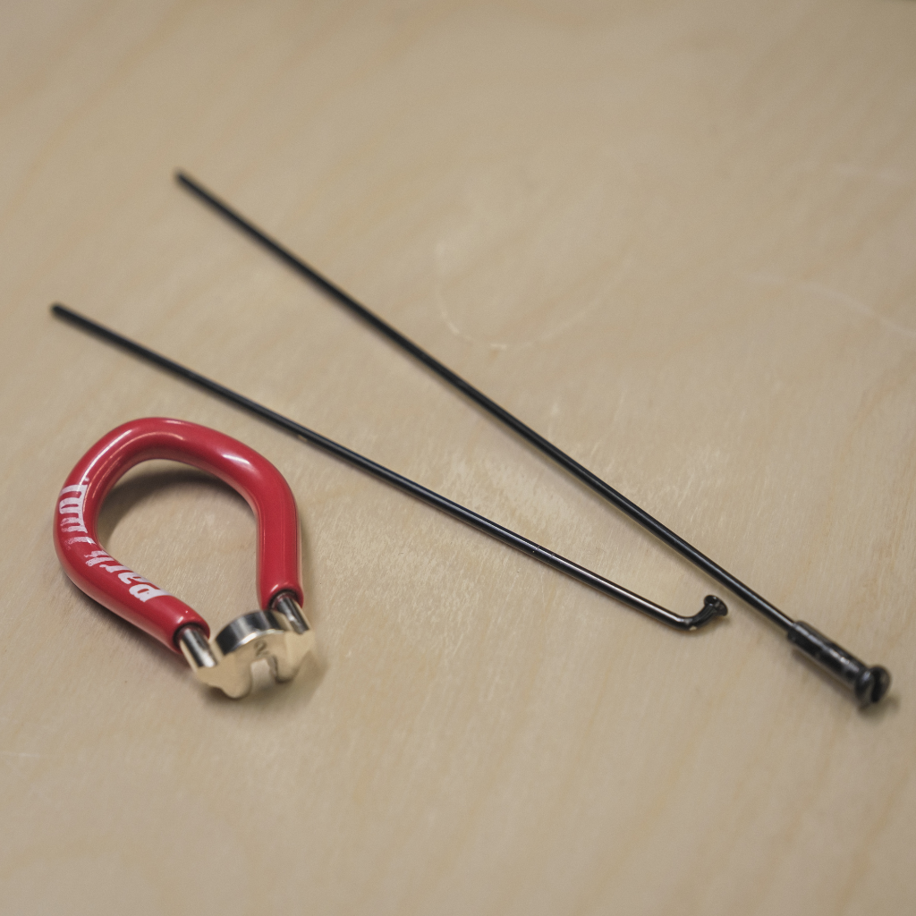 spokes and spoke wrench