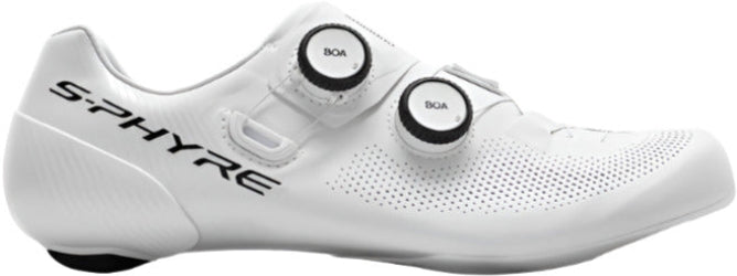 White cycling shoe with 'Spyre' branding on a white background